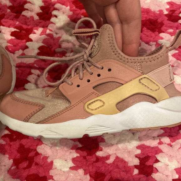 Nike Huarache Run Se (Little Kid) size 12.5c - Picture 15 of 16